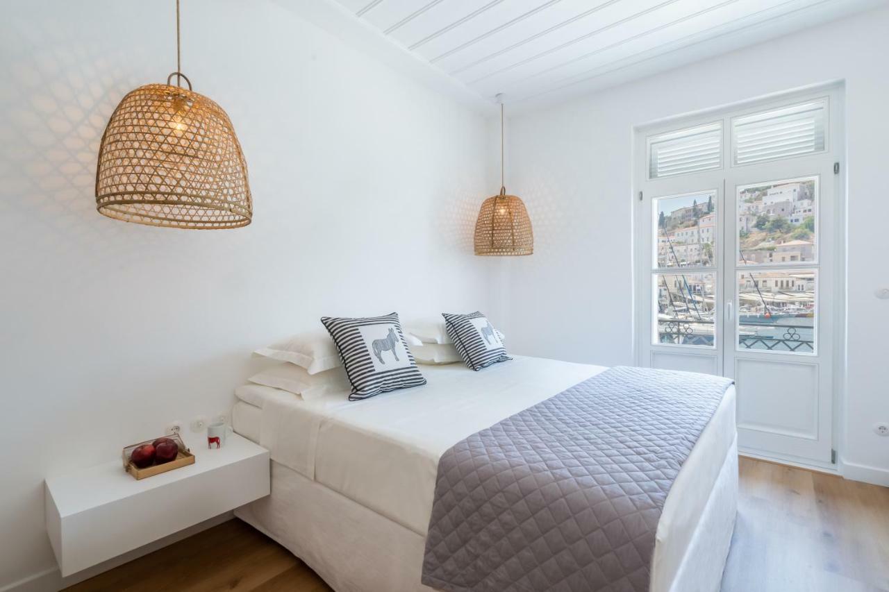 Hotel Upper Hydra Esterno foto